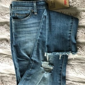 NWT Levi’s High Rise Skinny Jeans Size 26